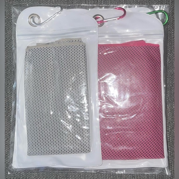 FYY Cooling Towels, 4 Pack Soft Breathable Ice Towel for ALL Activities - NWT - Picture 7 of 8